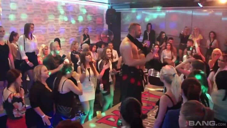 Tattooed Big Boobs Slut Loves Party BJs