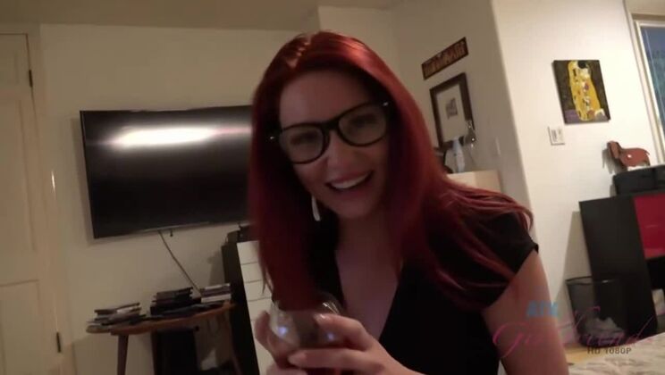 Lacy Lennon amateur footjob & fingering climax