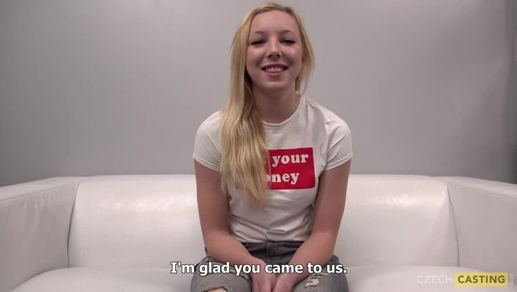 Eva's Classy Seduction