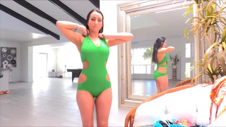 Teenage Girl's Solo Sex Toy Adventure