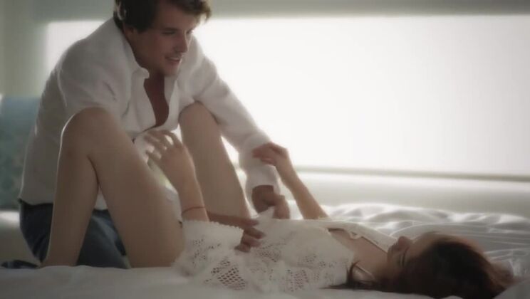 Beautiful Brunette Jericha in Malibu Action