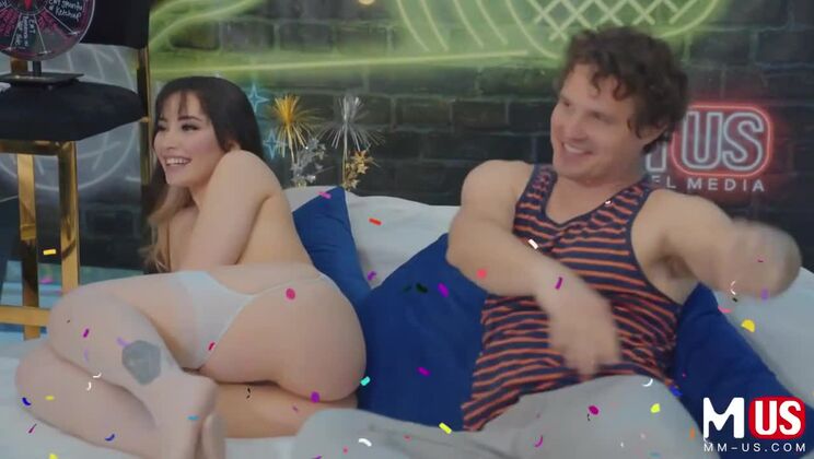 Ebony Girl in Stockings Does Facial