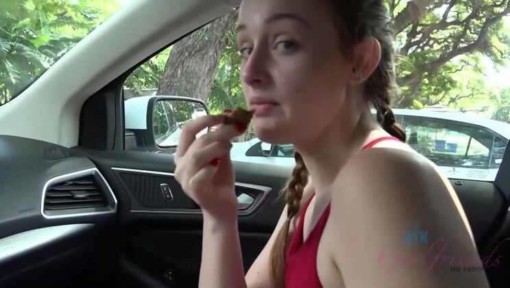 Outdoor Sex with Danni Rivers in Hawaii