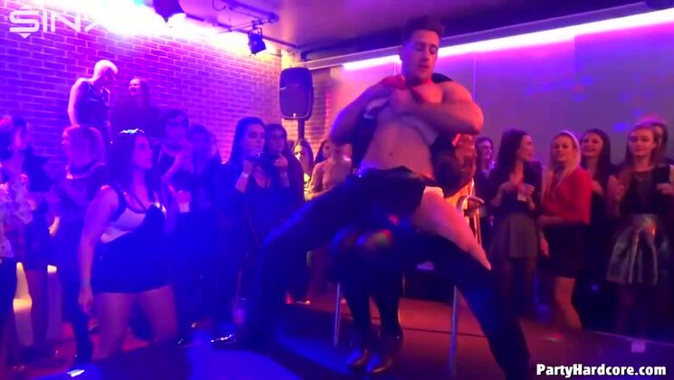 Gone Wild Party Vol 43 Pt 2 - Extreme Edit