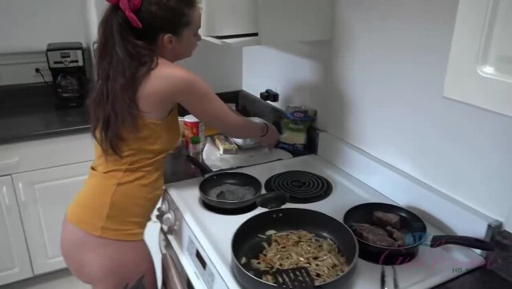 Gia Paige Amateur Foot Fetish Encounter