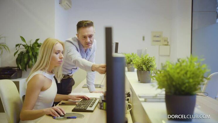 Sexy Blonde Angelika Grays on First Date