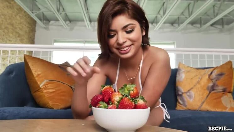 Creampie Surprise for Stockings Girl