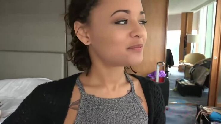 POV Foot Fetish with Skinny Holly Hendrix