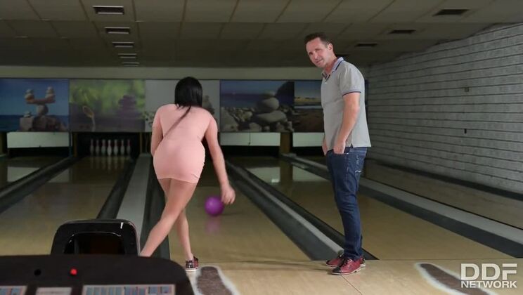 Anal & Big Ass Fun with Nataly Gold & Anissa Kate - Bowling Alley Fuck Fest