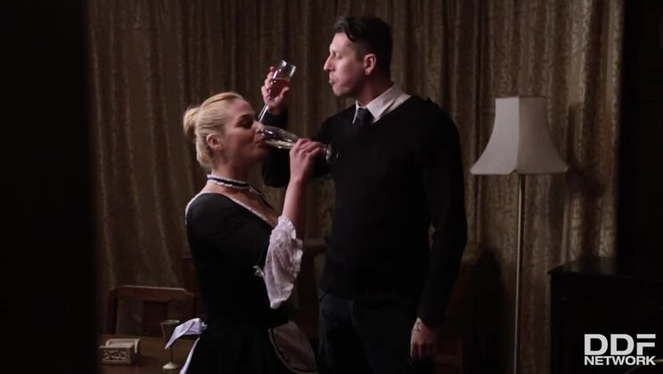 Hardcore Action with Cathy Heaven: Big Tits MILF Gets Fucked