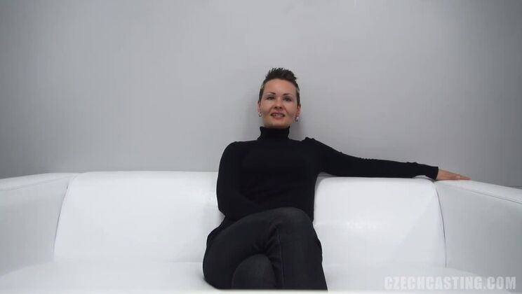 Brunette Beauty Ivana's Casting