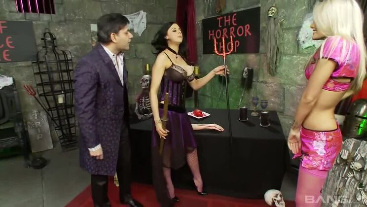 Jasmine's Big Tits Bounce in Lingerie Threesome