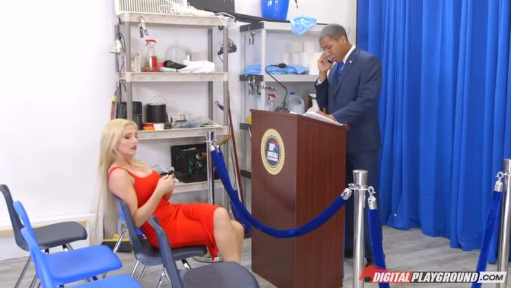 Facial for the President with Shaved Christie Stevens