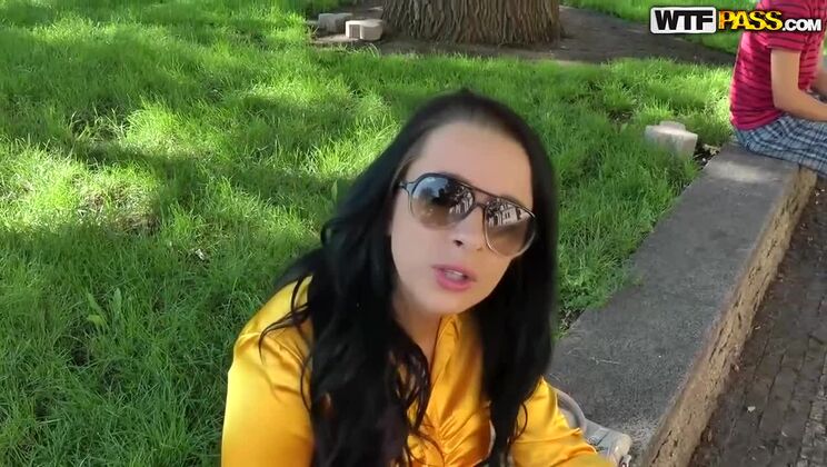 Facial in the Park - Boruch and Angelica Go Wild