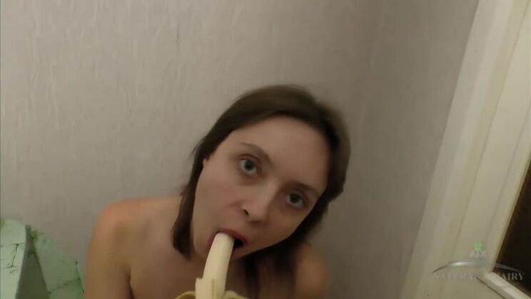 Amateur Sabrina Fruit Sensual