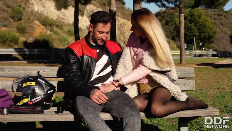 Blonde Bombshell Anna Thorne Gets Hardcore Revenge