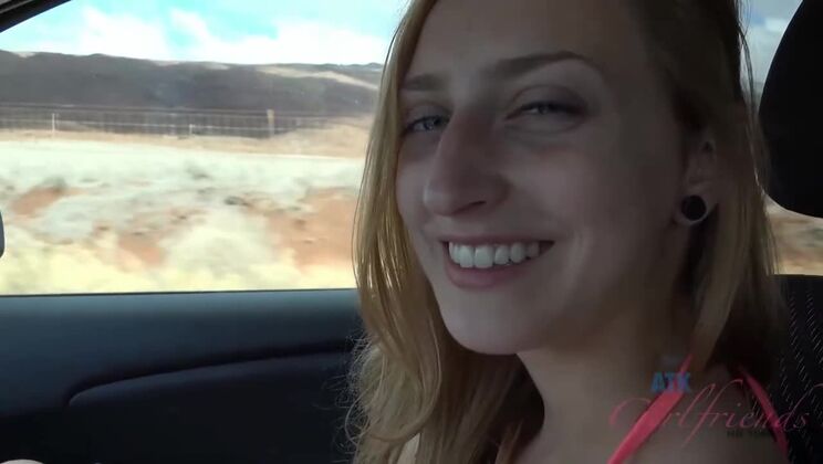 Footjob and Facial with Rococo Royalle - Amateur