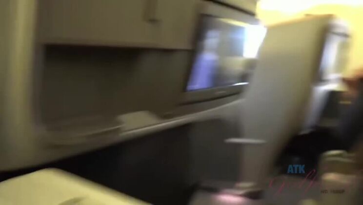 Jill Kassidy Explores Asia with You, Starting in Singapore!