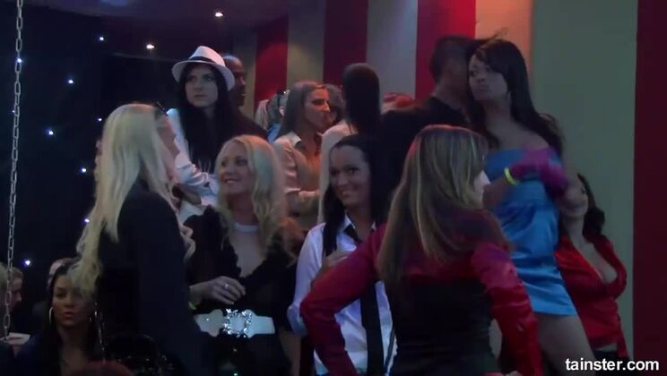 Interracial Gangbang - Gangsters Paradise Part 1 - Lenny & Hot Girls