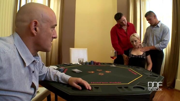 Mature Samantha White's Lingerie Fun