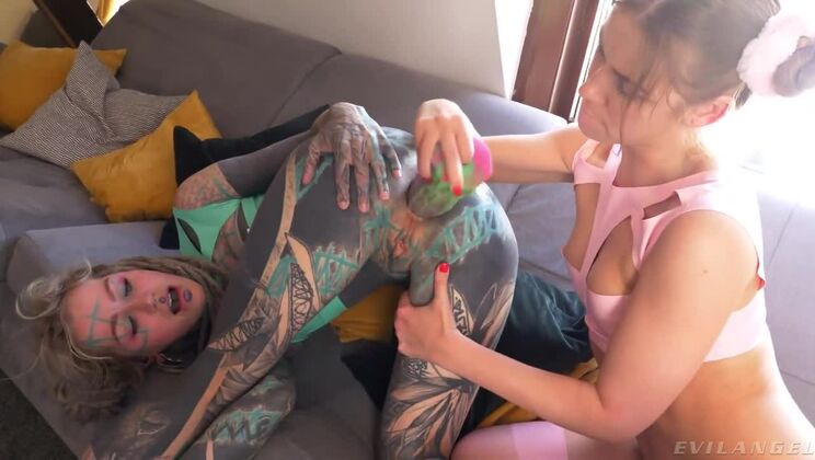 Alt-Sex Lesbian Toy Review