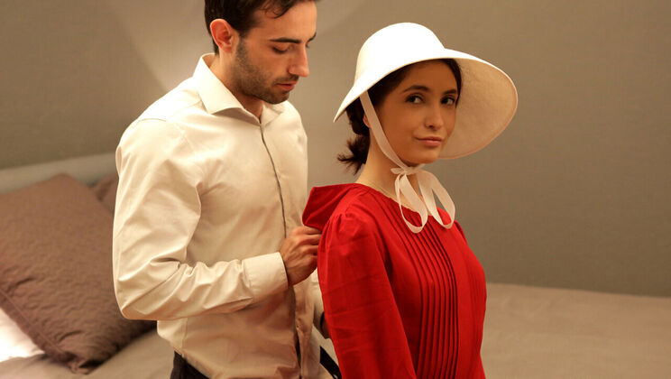 Brunette Gets Fucked by a Big Cock - S2:E5