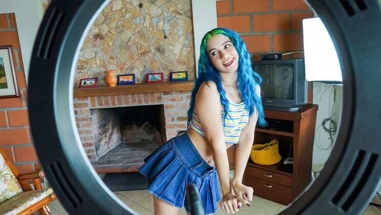 Huge Sex Charge with Min