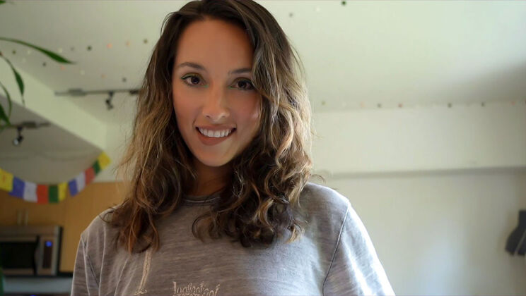 Tabby and No Name's hot floor sex