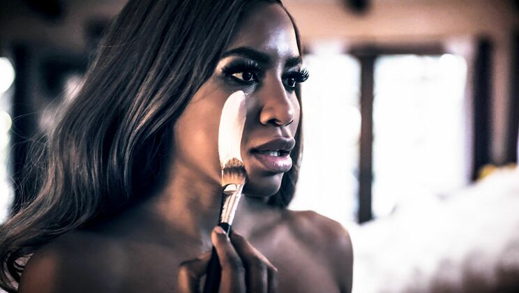 Lesbian 69 and Pussy Licking with Blondes