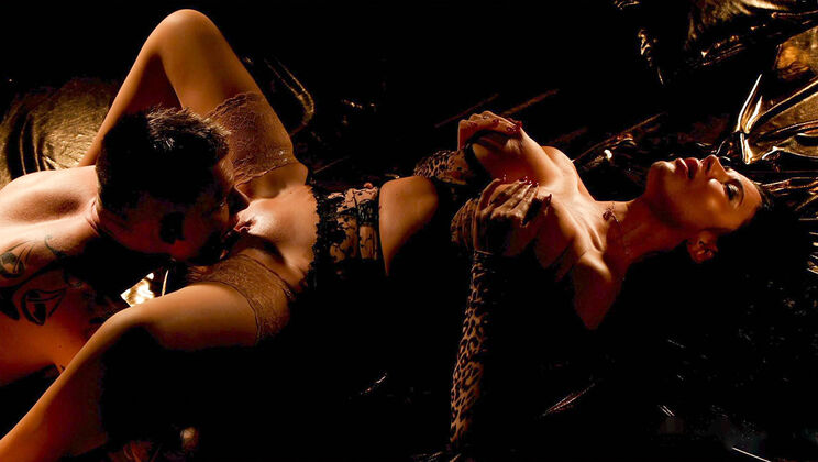 MILF Double Trouble - Brandi & Ania Go Wild