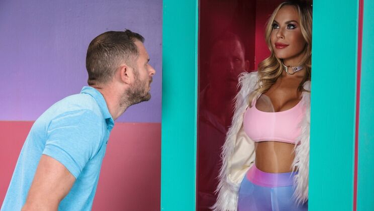 Big Cock Gonzo with Olivia Austin and Scott Nails