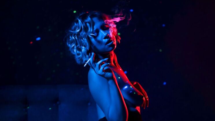 Gabi Gold's Pussy Gets Licked and Fucked by Danny D