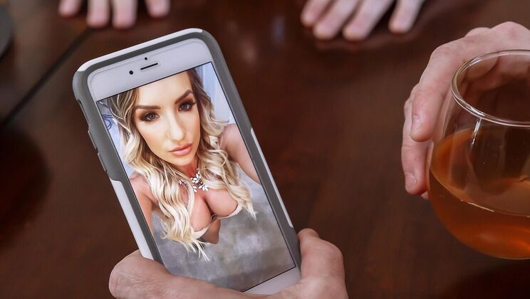 Blonde Boss's Extramarital Adventure