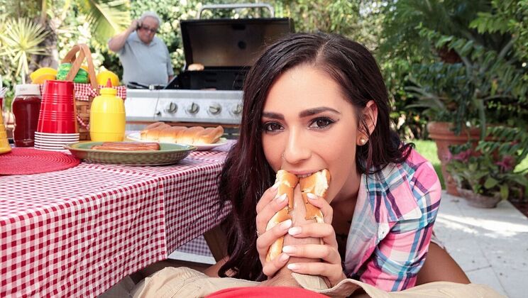 Reverse Cowgirl on the Park Bench