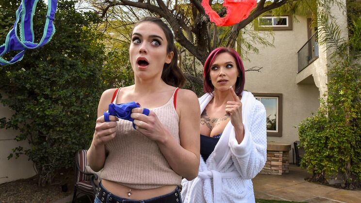 Feet and Fetish with Anna Bell Peaks