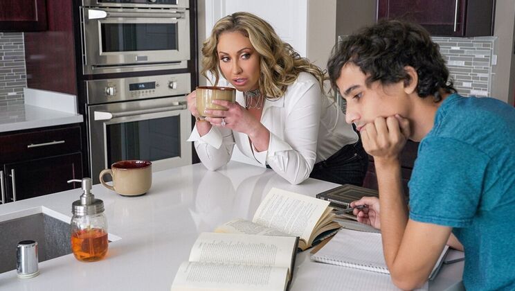 Latin MILF Study Partner