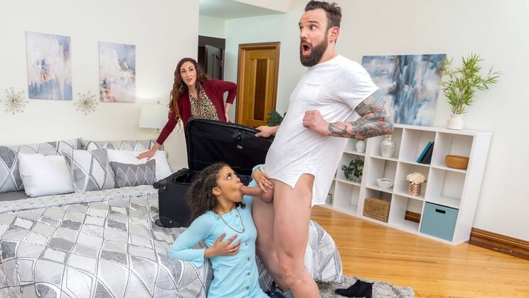 Amateur Couple Alex & Jeni Wild Sex - Missionary & Reverse Cowgirl