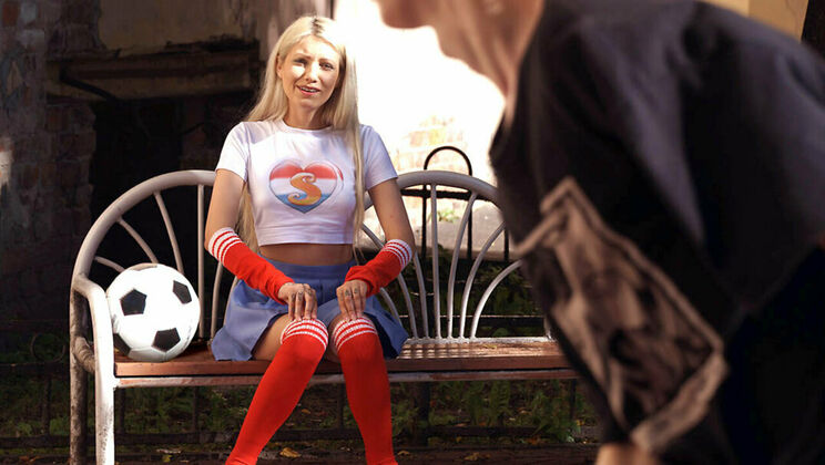 Fuckball with Blonde Vasya Sylvia