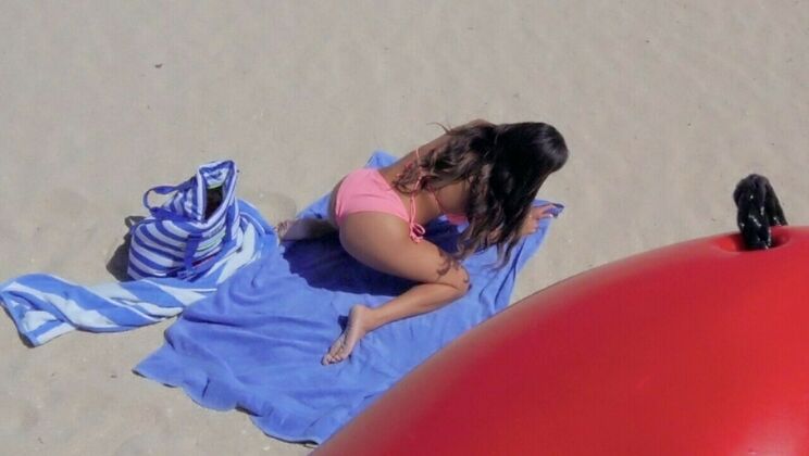 Squirting Brunette in POV