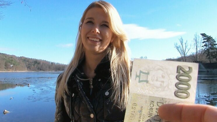 Nikky Dream Outdoor Blonde Fuck