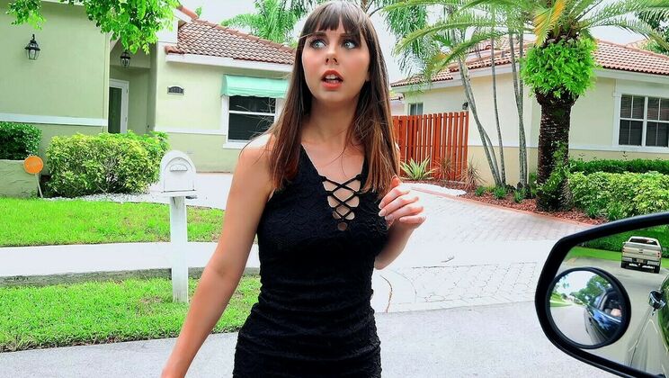 Sex with Teen Cutie by the Road