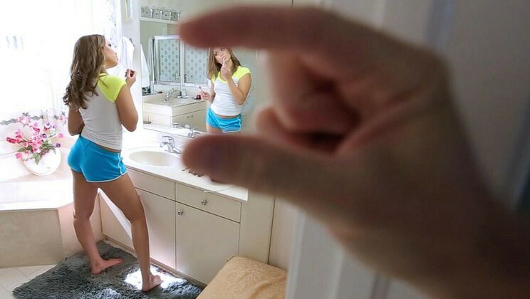 Liza Rowe Loves it When it's Rough