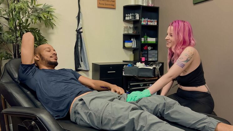 Pierced Tattoo Babe Gets Cumshot