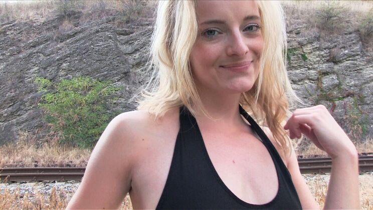 Cheerleader's Creampie Ride in a Car