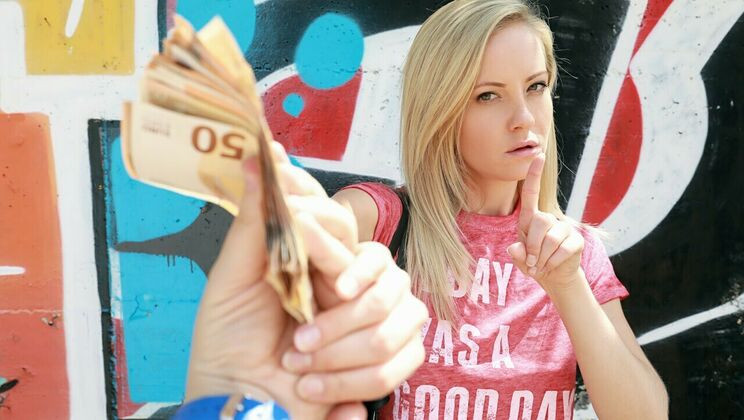 European Beauty Sicilia Exposed Nip Slip