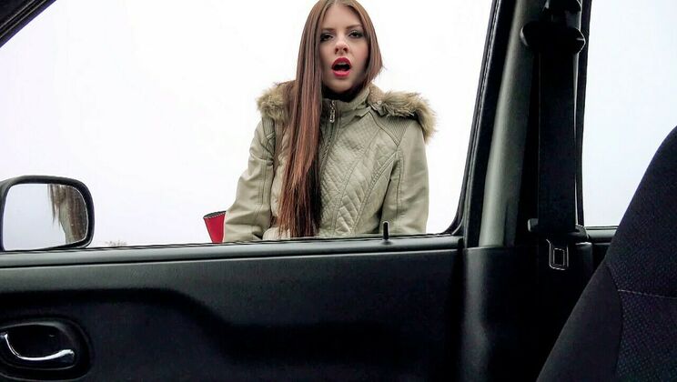 Tattooed Italian Girl Gives Blowjob in Automobile