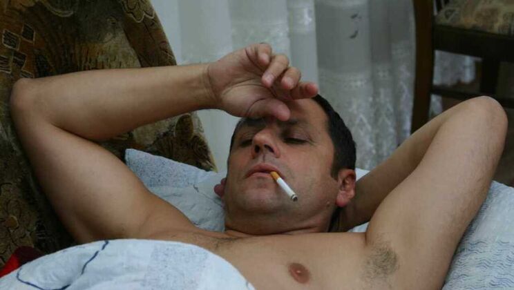 Suzie Diamond Swallows Cum in Smoking Gun