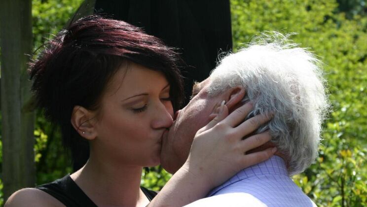 Kissing and Fucking in the Park