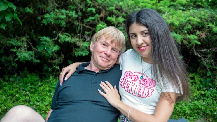  Natural Tits and Blowjob 