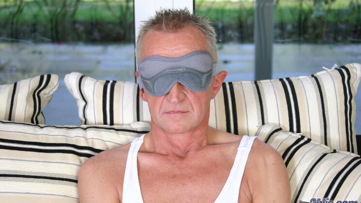 Britney, Cindy, Doug: Blowjob Birthday